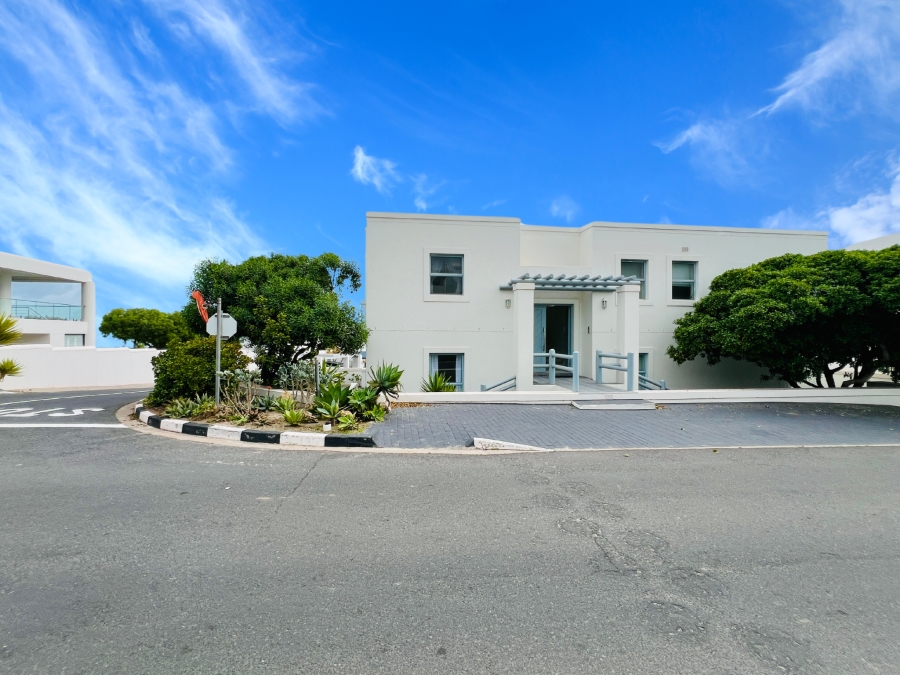 4 Bedroom Property for Sale in Paradise Beach Western Cape